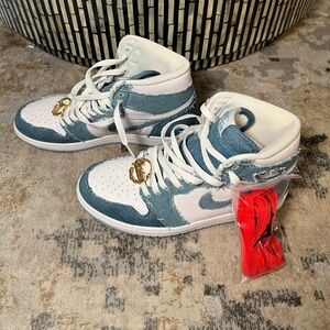 Air Jordan 1 Retro High OG - Denim